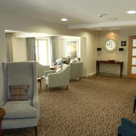 The Crown Of Crucis Country Inn And Hotel سيرنسيستر المظهر الخارجي الصورة